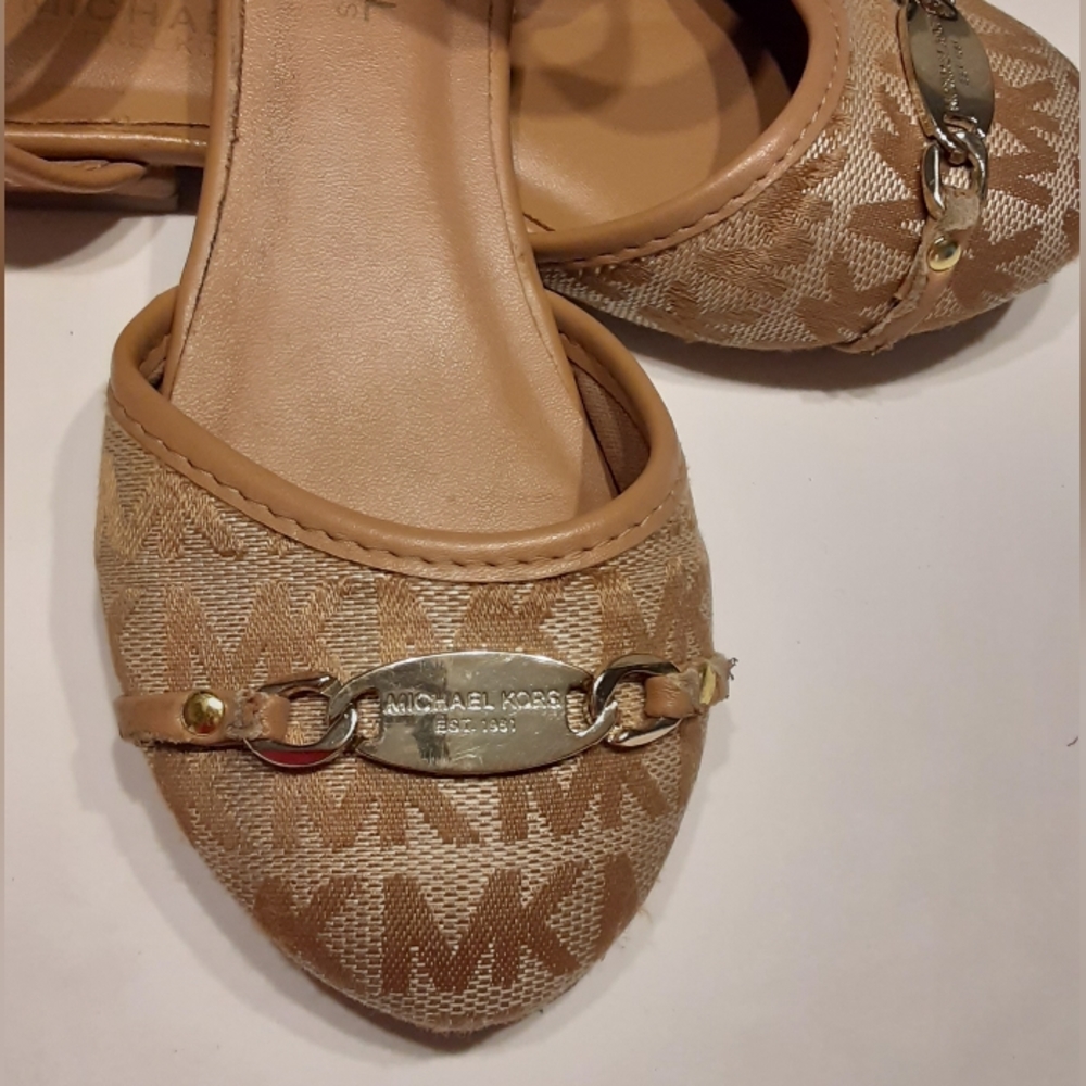 Michael Kors Maryam Girls Flat Shoes - Picture 4 of 8